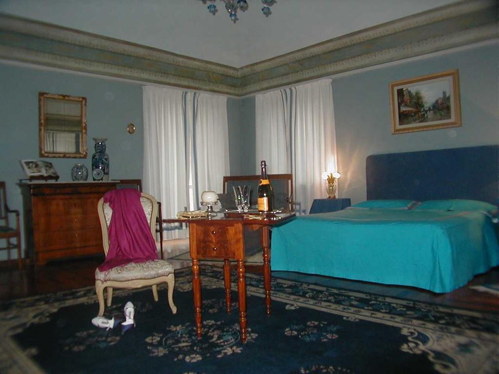 Torre Dei Frati Bed & Breakfast Fossano Quarto foto
